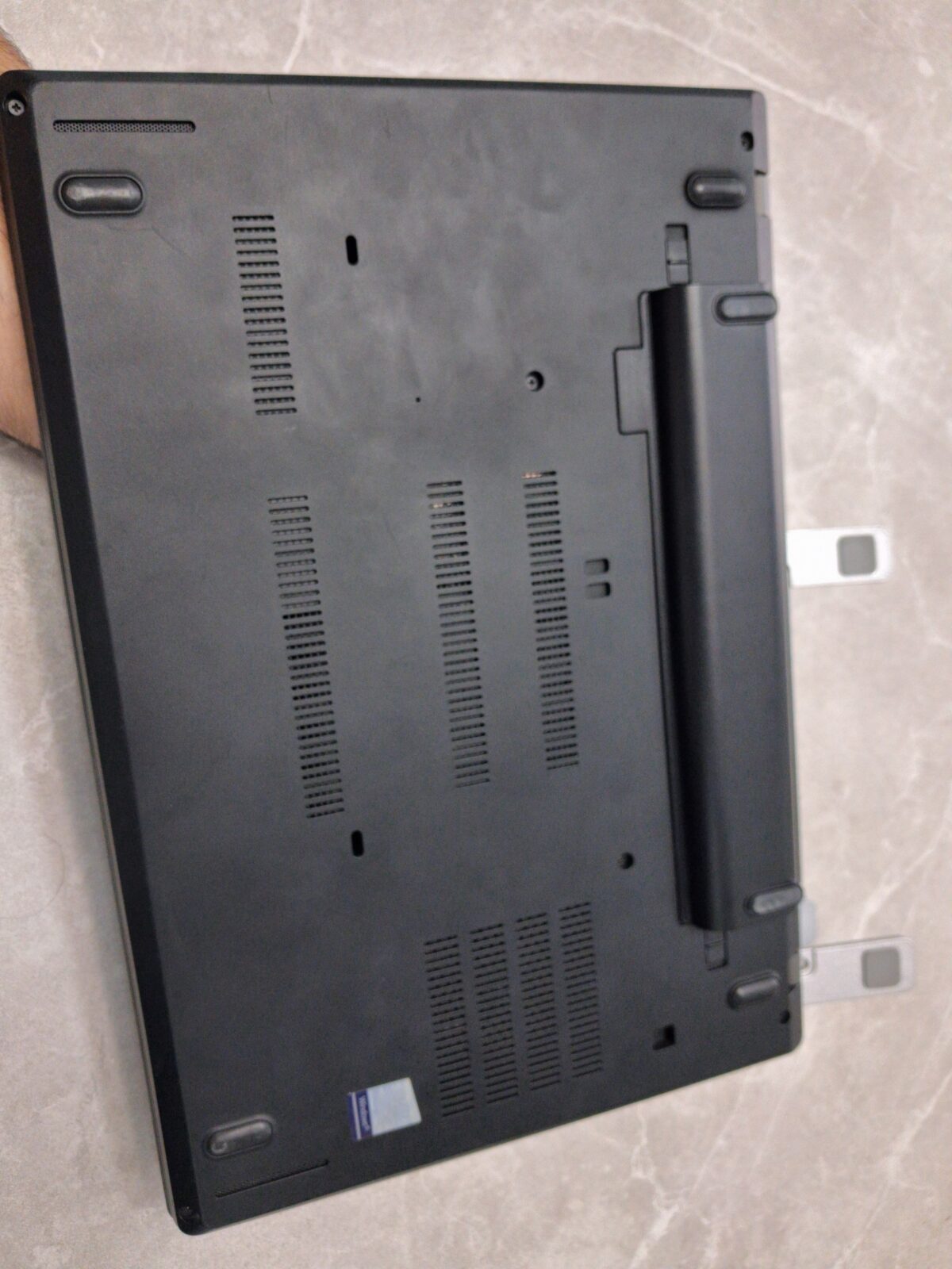 لپ تاپ لنوو مدل ThinkPad T480 پردازنده Core i7-8650U رم 8 گیگابایت حافظه 256 گیگابایت SSD صفحه لمسی - Image 4
